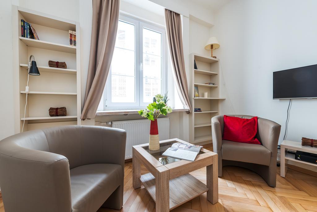 ורשה P&O Apartments Old Town מראה חיצוני תמונה